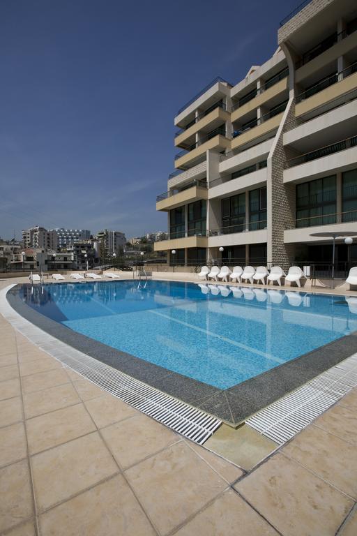 Adma Blue Screen Jounieh Exterior photo